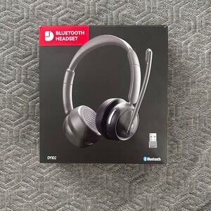 Headset with mic and keyboard